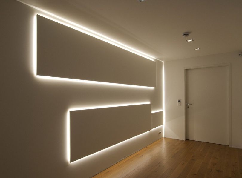 Éclairage indirect : superposition de lumière avec des rubans LED et des profilés en aluminium